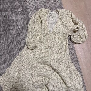 H&M Cream Floral Long Sleeve Dress